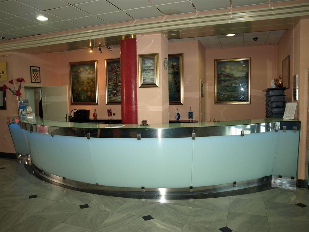 Hotel Podravina โคปริฟนิซา ภายนอก รูปภาพ