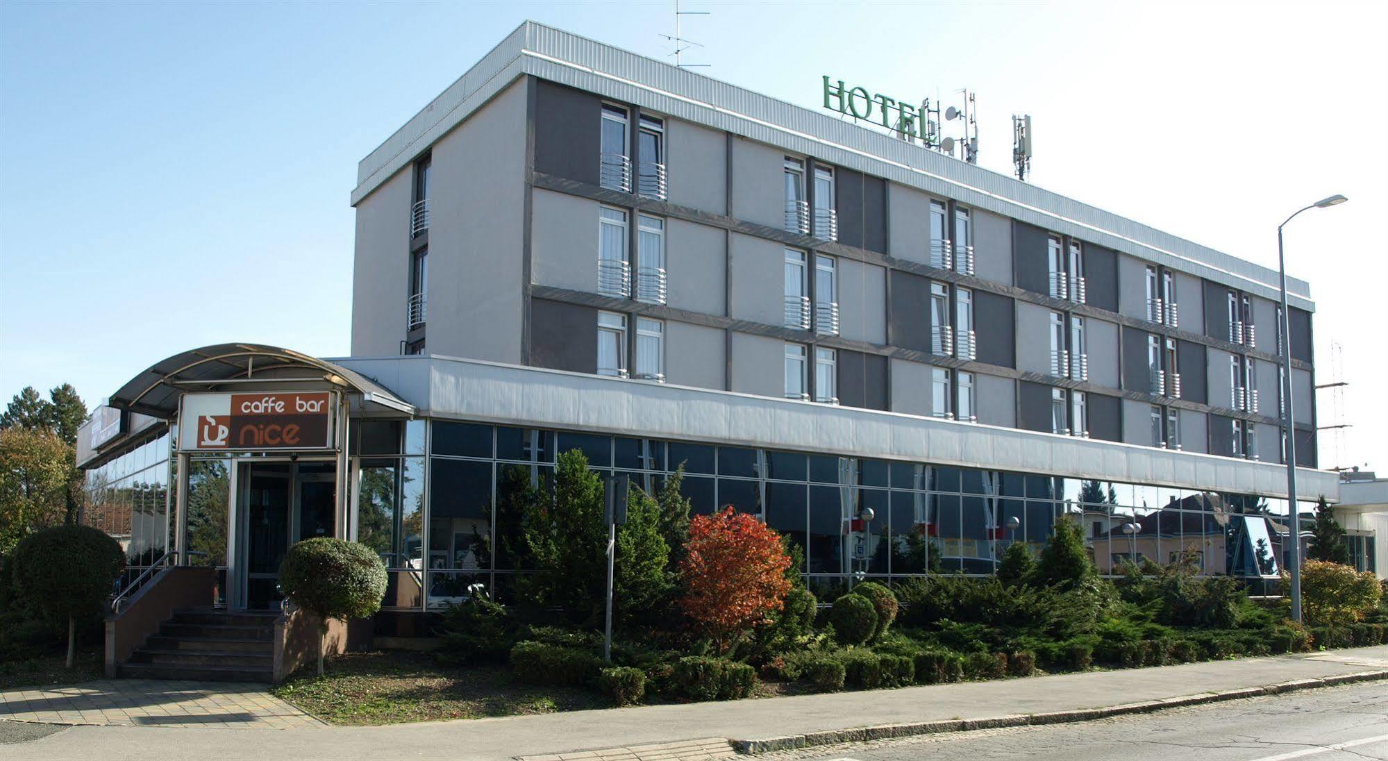 Hotel Podravina โคปริฟนิซา ภายนอก รูปภาพ